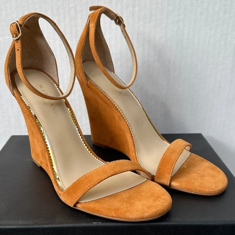 New Guess by Marciano Tan Wedge Sandals SZ 8.5